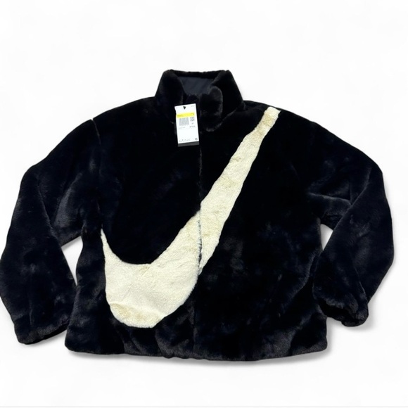 Black and white women’s Nike faux fur zip jacket size small - Picture 1 of 8